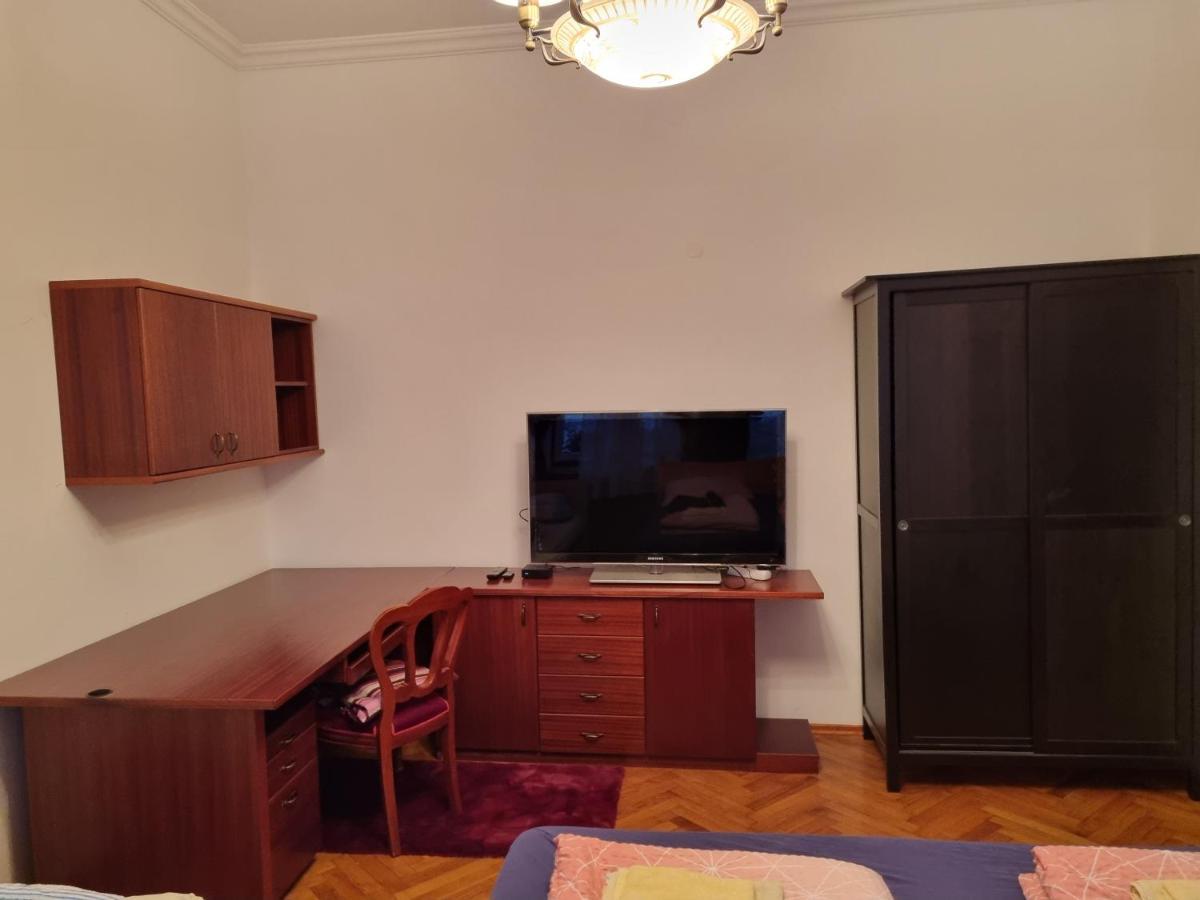 Apartments Fazarinc S Parkiriscem 采列 外观 照片