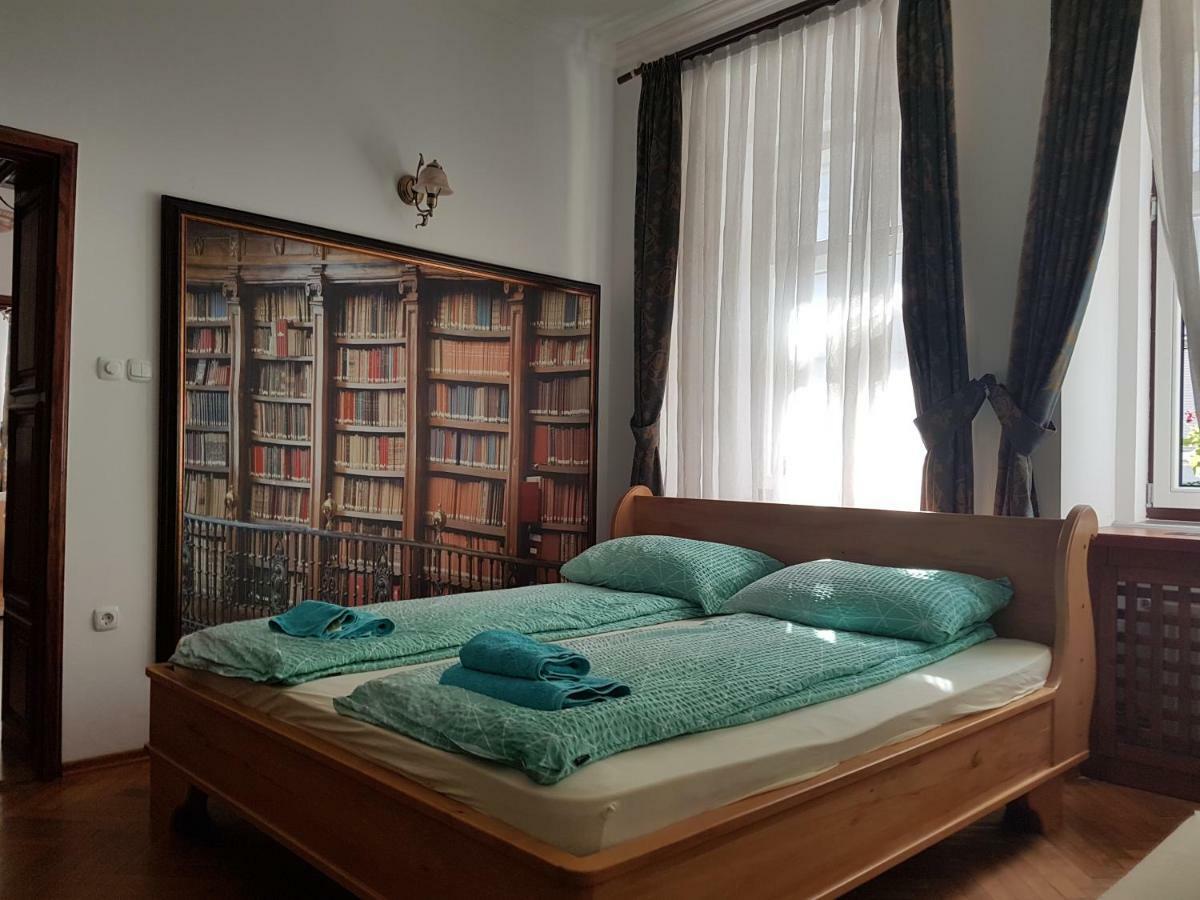 Apartments Fazarinc S Parkiriscem 采列 外观 照片